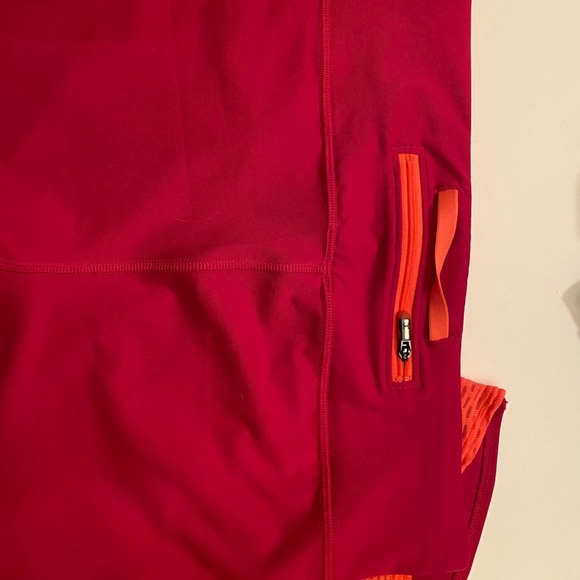 Under Armour pink capri workout pants - Picture 2 of 5